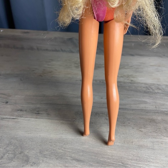A Vintage 1989 Wet 'n Wild Barbie Doll, Blonde Hair, Blue Eyes - Picture 6 of 10